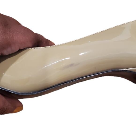 Christine Shell Patent Leather Tan Buckle Heels Size 35 EU (5 US) - Picture 4 of 9